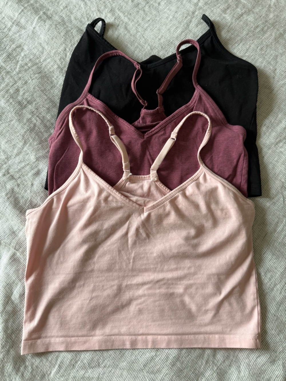 PACT 3-Pack Women's Cropped Camisoles - Blush, Mauve, Black